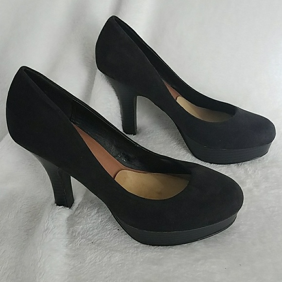 GUESS, VELVET PLATFORM HEELS - Picture 1 of 6